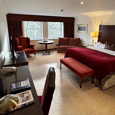 Macdonald Norwood Hall Hotel Абердин Номер фото