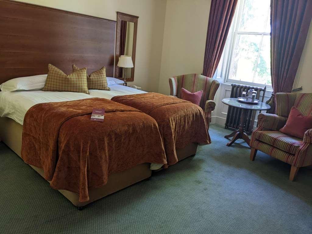 Macdonald Norwood Hall Hotel Абердин Номер фото